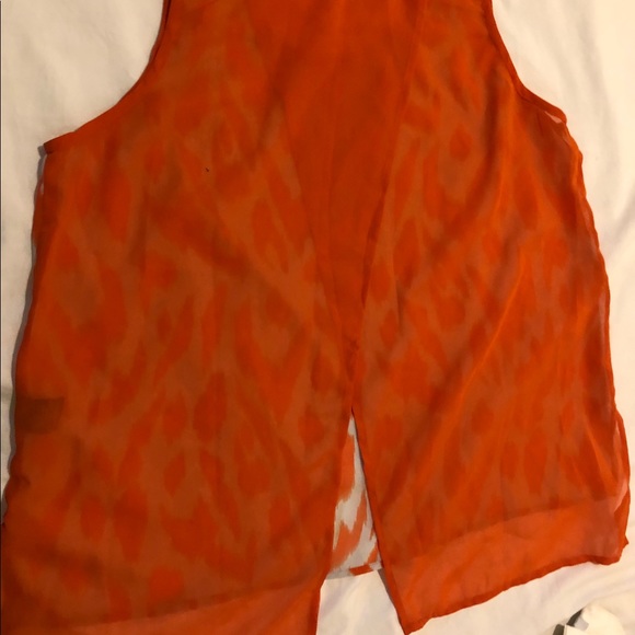 Woman - Picture 6 of 8